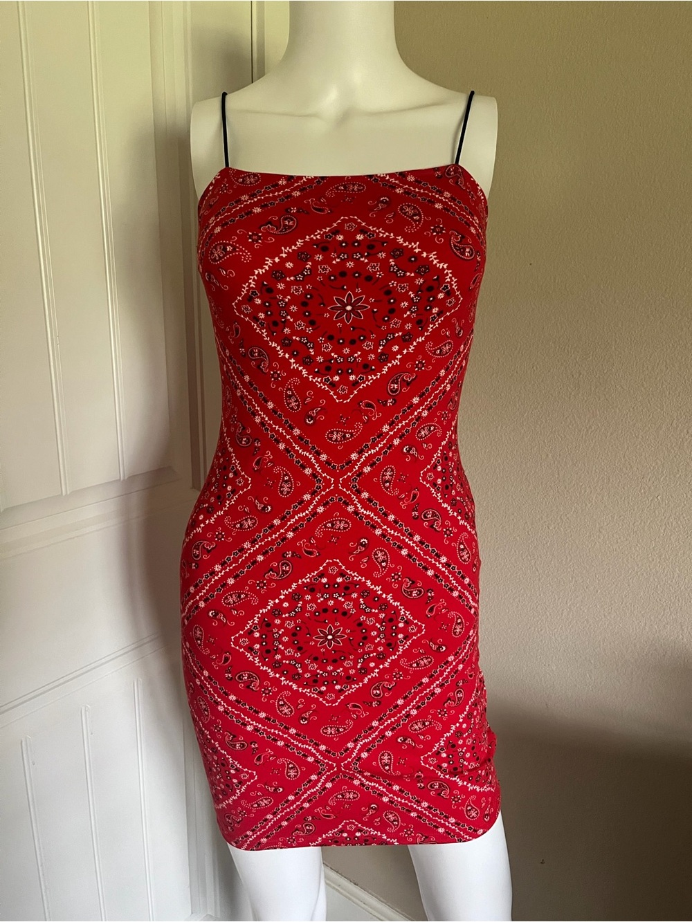 Red Bandana-Print Paisley Mini Bodycon Strappy Dress